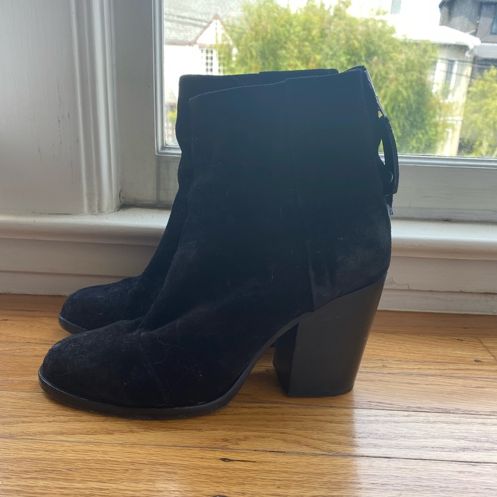 Rag & bone black suede boots
